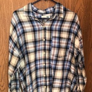 Women’s flannel shirt